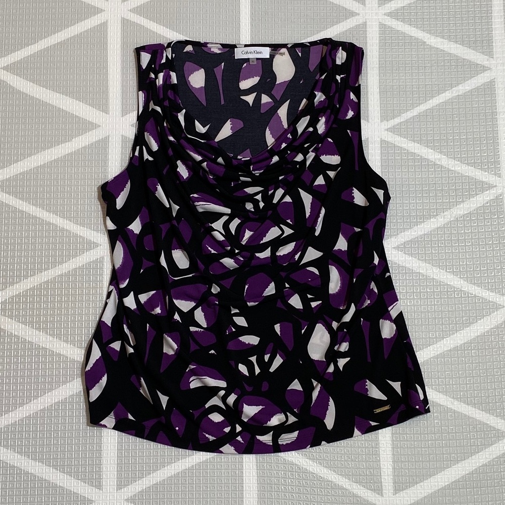 🛍Calvin Klein Purple Black and White Top